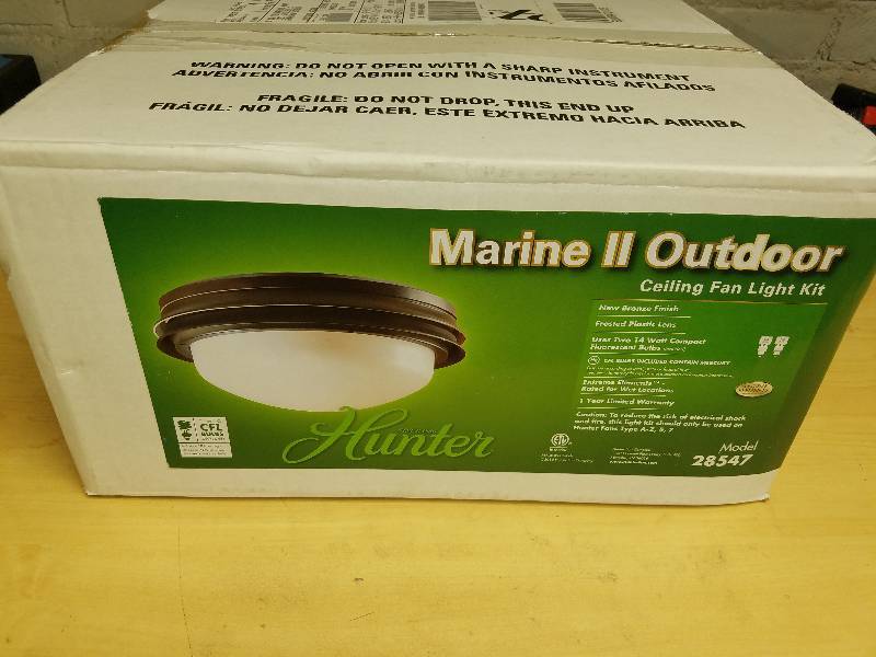 lot 1738 image: Hunter Marine II Outdoor Ceiling Fan Light Kit