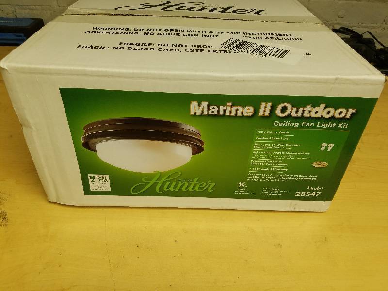 lot 1739 image: Hunter Marine II Outdoor Ceiling Fan Light Kit