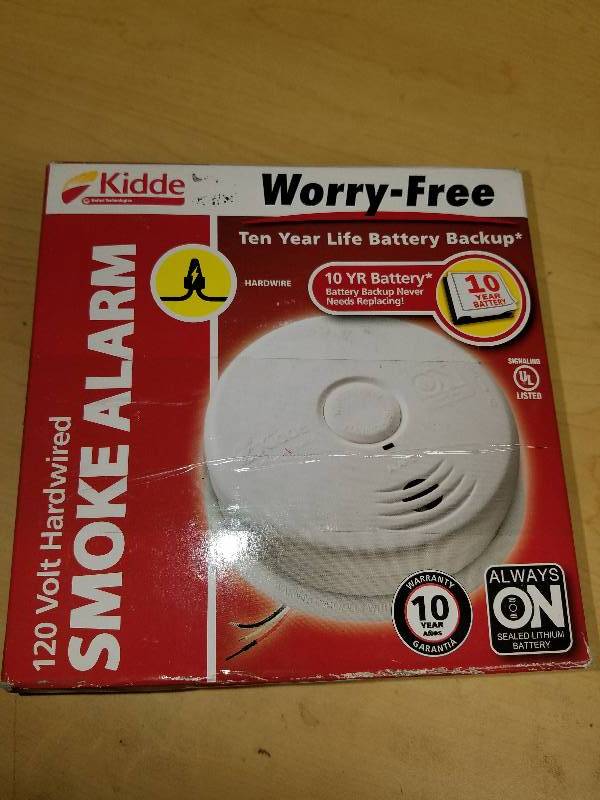 lot 1826 image: Kidd 20 volt hardwire smoke alarm