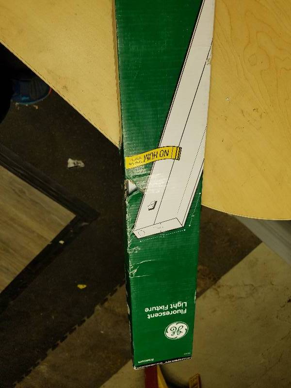 lot 1838 image: General Electric Fluorescent 48 Light Fixture