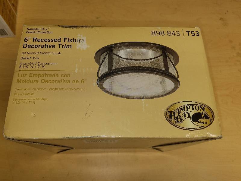 lot 1877 image: 6 recessed fixture with decrative trim