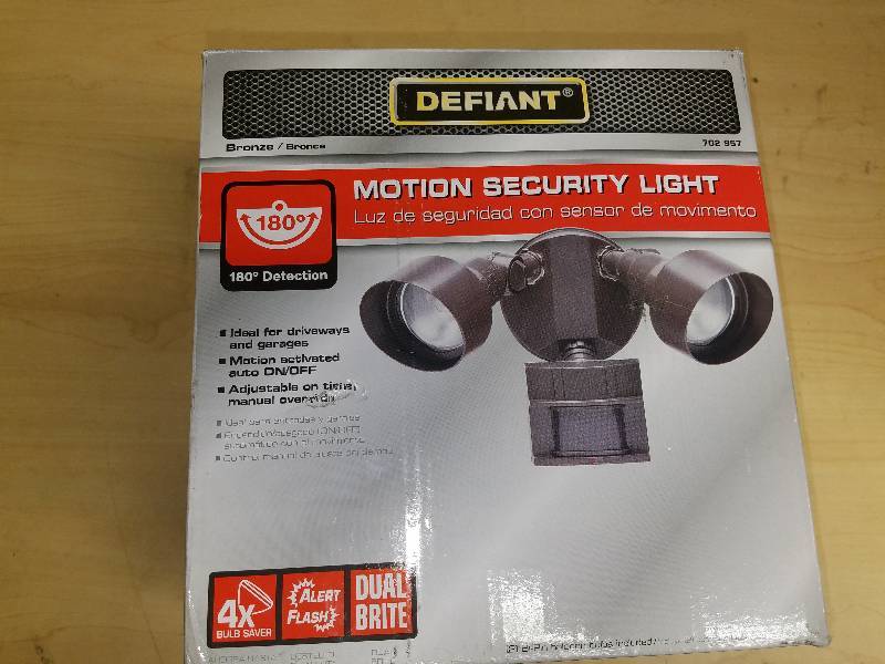 lot 1894 image: Defiant Motion Security Lights