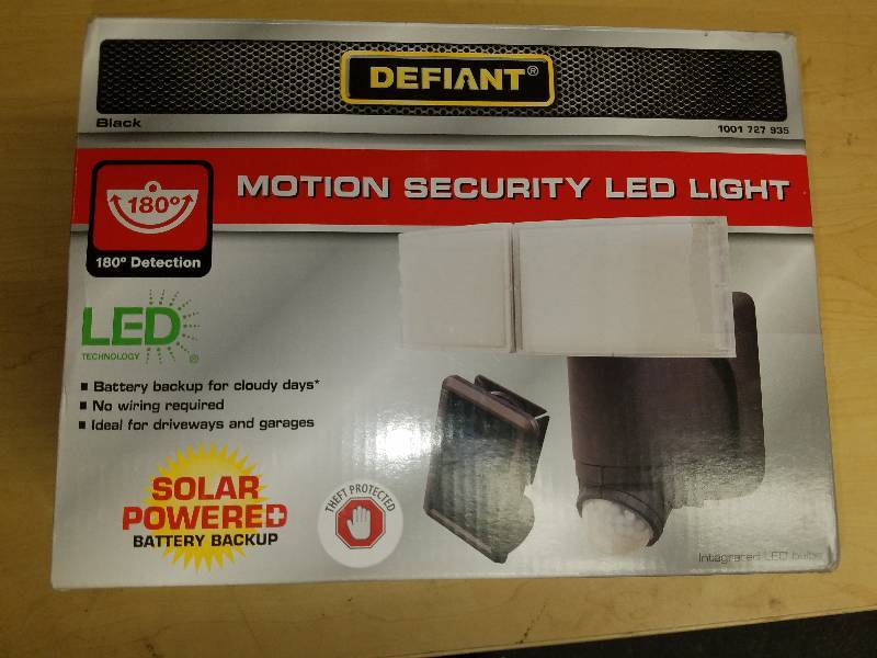 lot 1896 image: Defiant Motion Security Lights