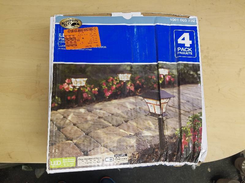 lot 1937 image: Hampton Bay Solar Pathway light 4pk-bonze- Used