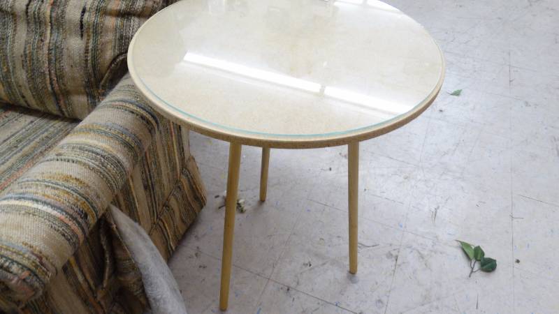 lot 300 image: Small round table glass top.