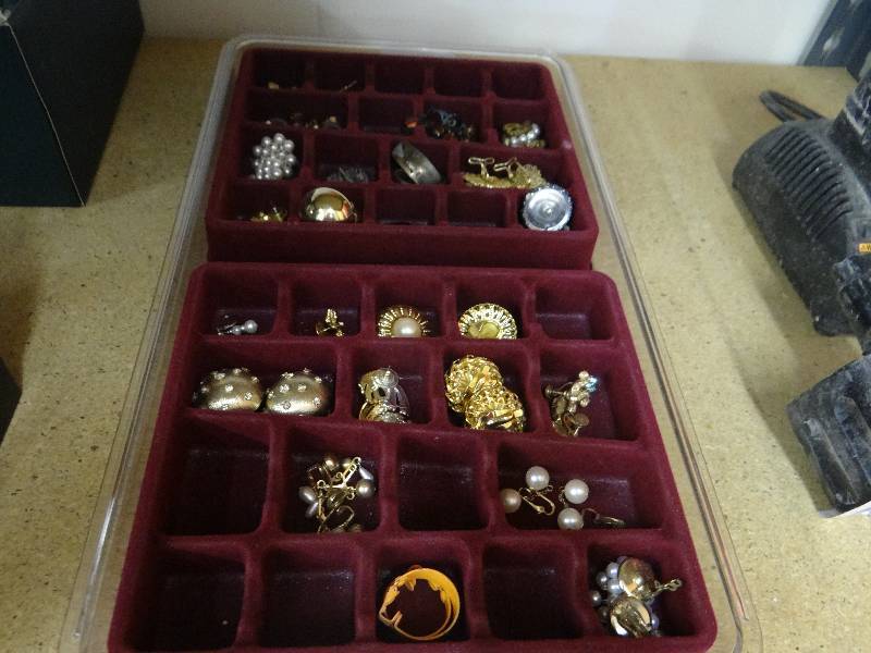 lot 305 image: Lot of display case & costume jewelry.