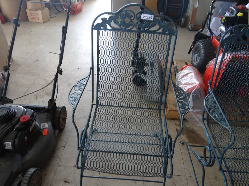 lot 366 image: Outdoor metal chair.