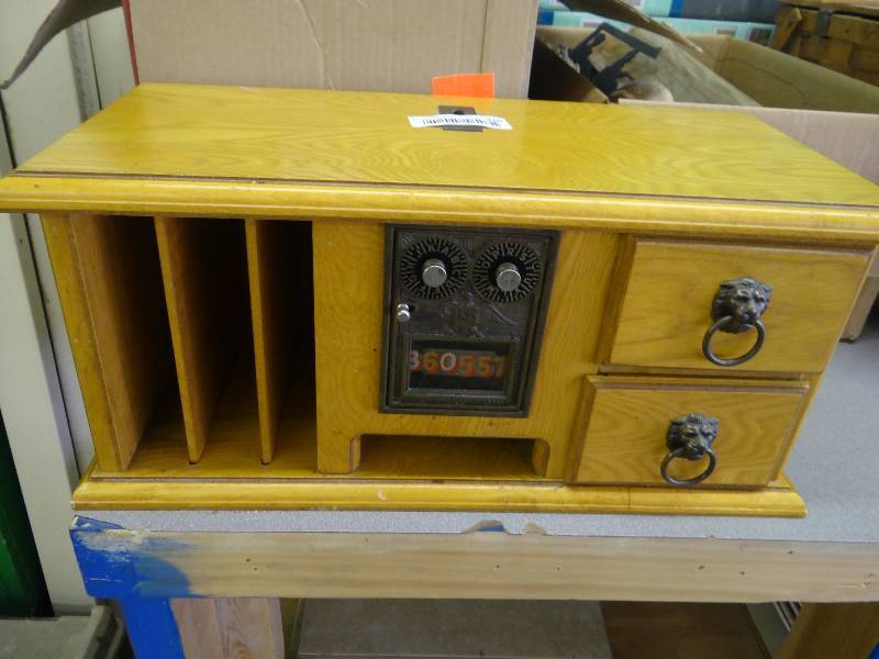 lot 410 image: Old in mote made safe, forgot password.