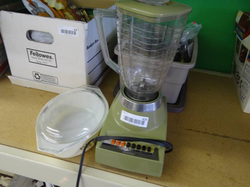 lot 416 image: Osterizer blender & bowl.