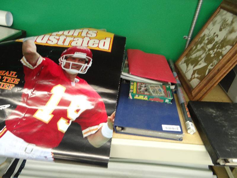 lot 423 image: Joe Montana memorabilia.