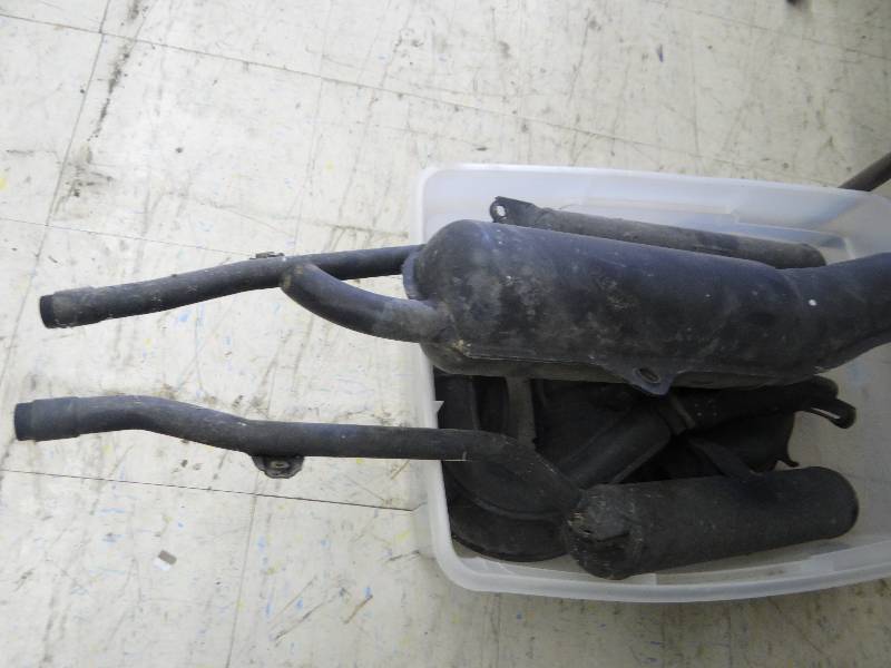 lot 440 image: Misc exhaust parts.