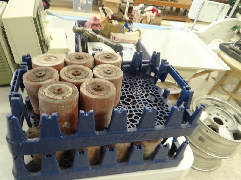 lot 447 image: 2 Flats of bushings, flats not included & misc items.