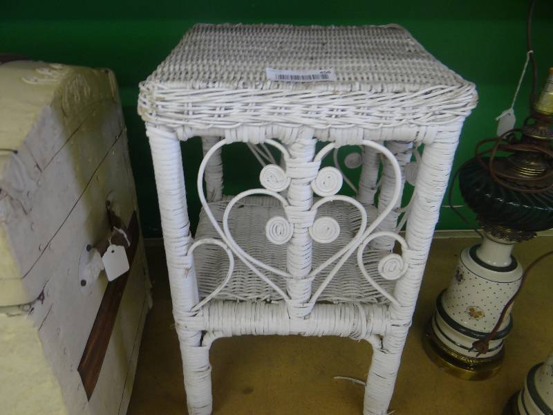 lot 456 image: Wicker stand.