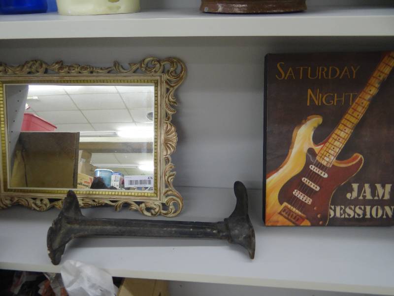lot 476 image: 2 Mirrors, cobbler stand & picture.