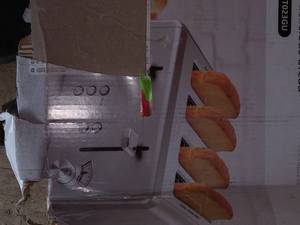 lot 17666 image: Mega Casa by Whall 4 Slice Stainless Steel Toaster KST023GU New $50 retail Dented, Works