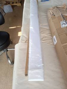 lot 17680 image: LED Batten Light 100-240v 30w Model JHD A3
