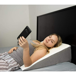 lot 17721 image: KOLBS Bed Wedge Pillow 24 x 24 x 7.5 inches