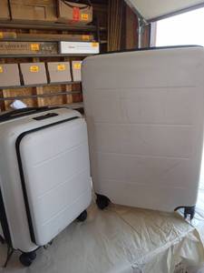 lot 17723 image: Coolife Luggage White 20 in. and 28 in. Hard-shell