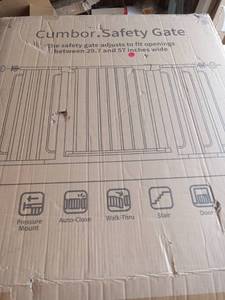 lot 17735 image: Cumbor Safety Gate 29.7 to 57 inches Wide Brown