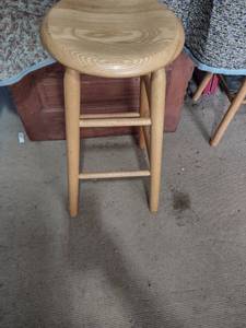 lot 1628 image: heavy duty wood bar stool