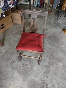 lot 1640 image: vintage wood chair