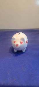 lot 1817 image: White piggy bank has las vegas