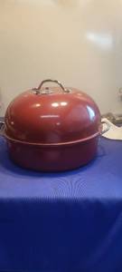 lot 1828 image: Nordic ware stove top kettle smoker and wood roaster