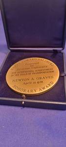 lot 1866 image: Syracuse University honorary award for field transportation.