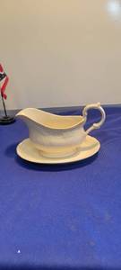 lot 1874 image: Mikasa Fine ivory Gravy bowl