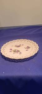 lot 1879 image: Vintage violet pale pink dish with open trim