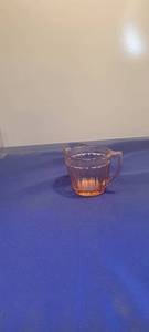 lot 1952 image: Tinted creamer