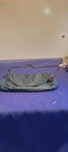 lot 1961 image: Element leather purse.