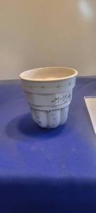 lot 1964 image: Flower pot