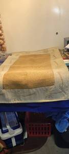 lot 1986 image: Twenty by thirty one rag