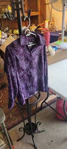 lot 2001 image: Croft and Barrow petite size p s blouse