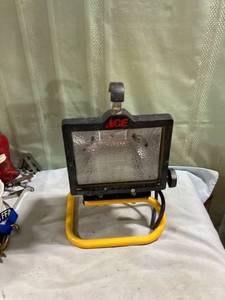lot 5204 image: ACE work light untested