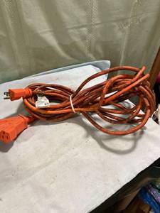 lot 5205 image: Extension cord
