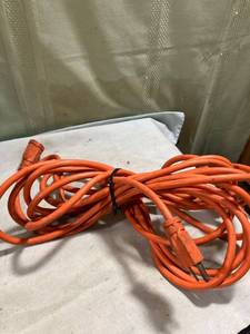 lot 5206 image: Extension cord