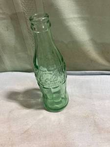 lot 5219 image: Six fluid ounce coke Bottle Clay Center, Kansas