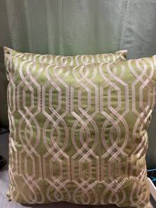 lot 5258 image: 2) 18�� decorated pillows