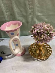 lot 5267 image: 2) Vases