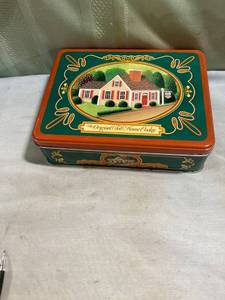 lot 5332 image: 8�� x 6�� x 2 12����the original toll house cookie kin
