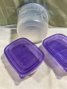 lot 7662 image: 2) plastic divider dishes, one vegetable keeper plastic