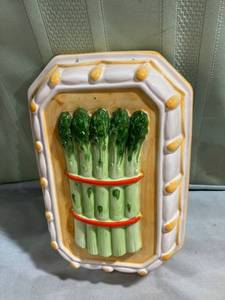 lot 7672 image: asparagus, ceramic wall, hanger, 11 14�� x 7 34��