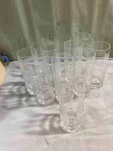lot 7684 image: 11) 6�� x 2 14�� breakable glasses