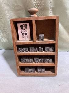 lot 7722 image: 4 12�� x 6 14�� wall hanging metal lettering