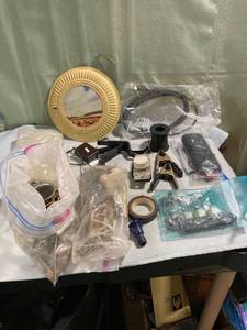lot 7755 image: Flat of miscellaneous garage stuff