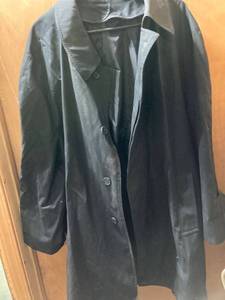 lot 7757 image: 50 to regular millennium collection trenchcoat good shape, needs cleaned