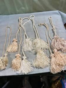 lot 7783 image: 6) curtain, tiebacks for craft item