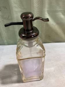 lot 7800 image: 7 34 inch soap dispenser